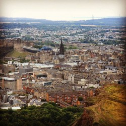         . \/ One hour ckimbing on mountain for a best view on Edinburgh.