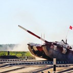 Танковый биатлон // Tank biathlon